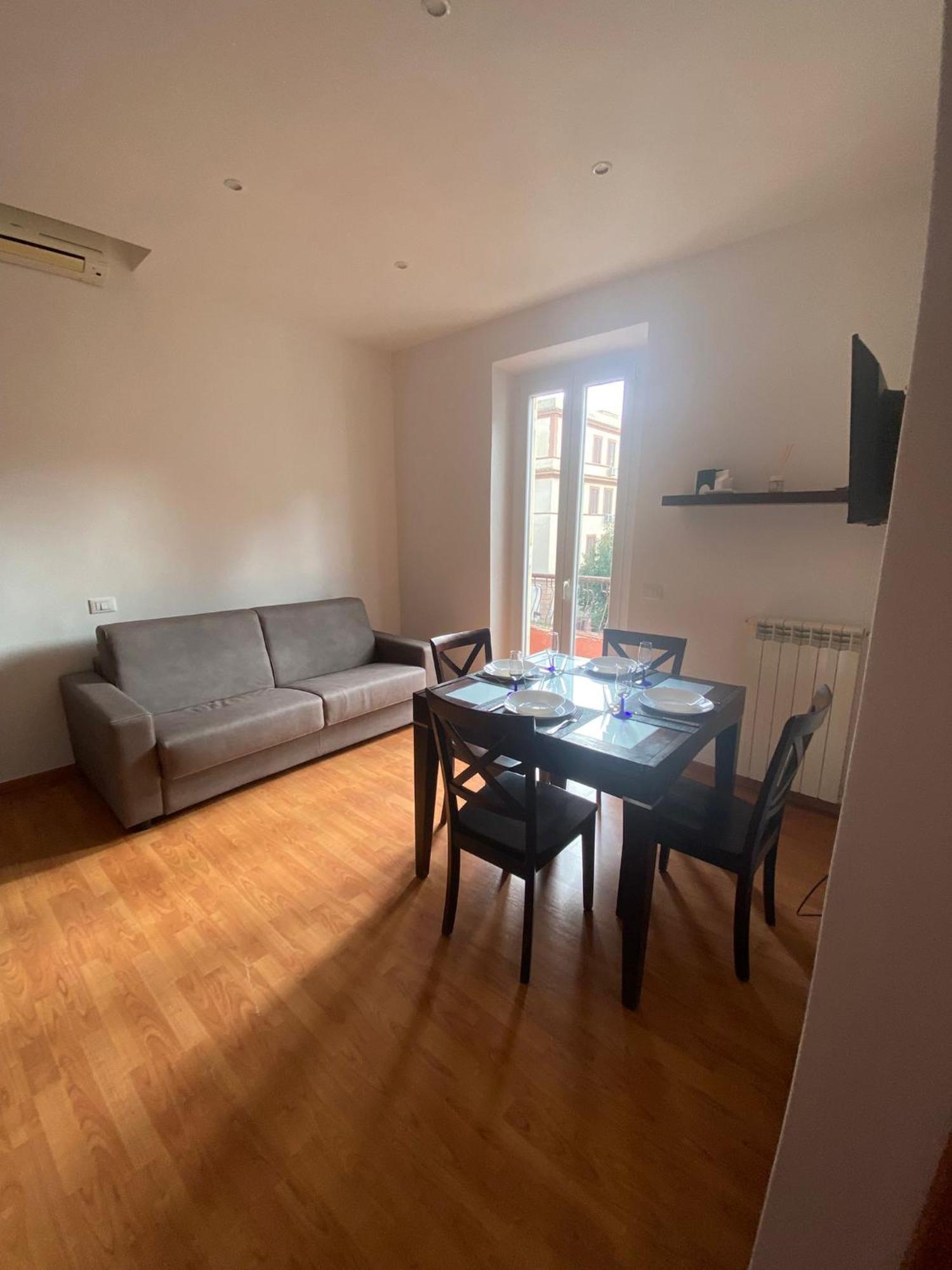 Apartment Adrian Rom